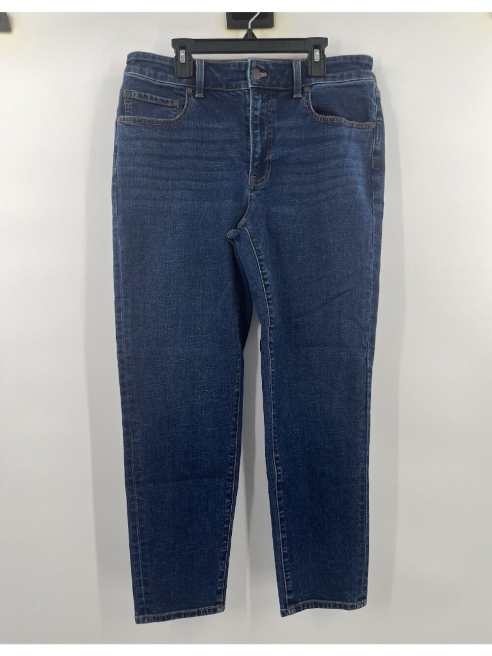 Talbots Everyday Relaxed Jeans Womens Size 8 Blue Stretch Denim Feathering